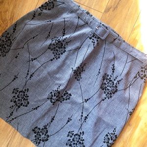 Mini Belted Floral Skirt Chic 🌷🥰 Elegant